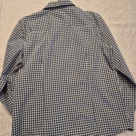 Investments Gold Label Non-Iron Christine Long Sleeve Herringbone - Picture 3 of 3